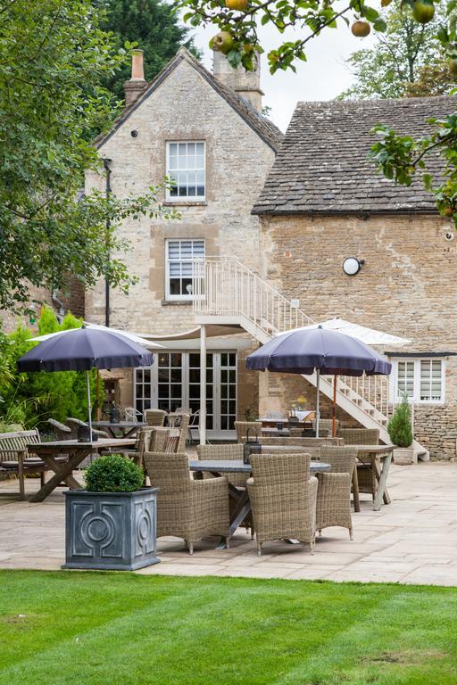 The Wychwood Inn Shipton under Wychwood Exterior foto